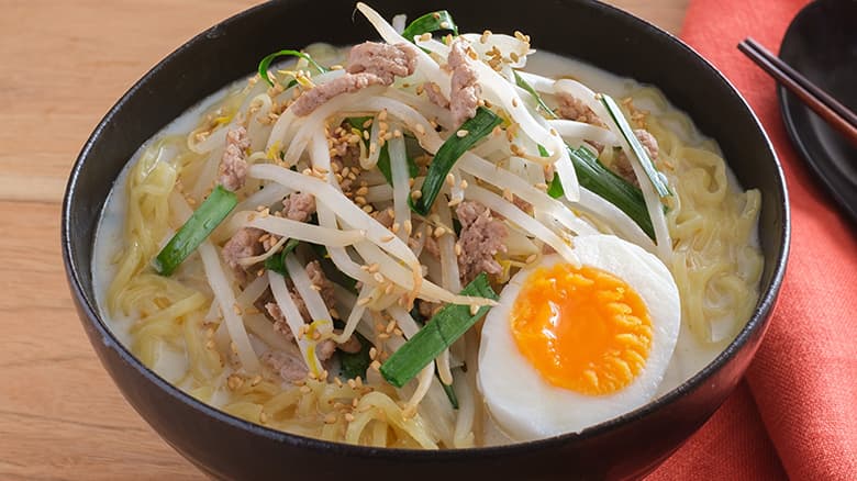 「スマ塩」レシピ:丸鶏白湯ラーメン