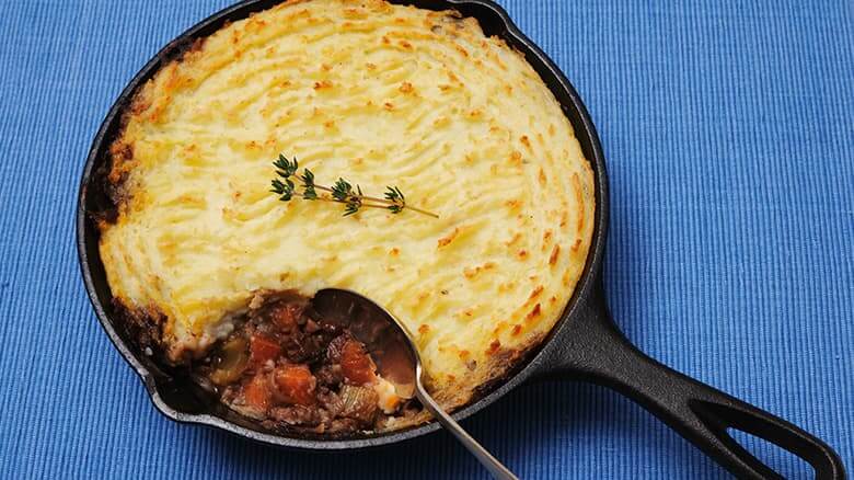 イギリスの伝統的なおかずパイ